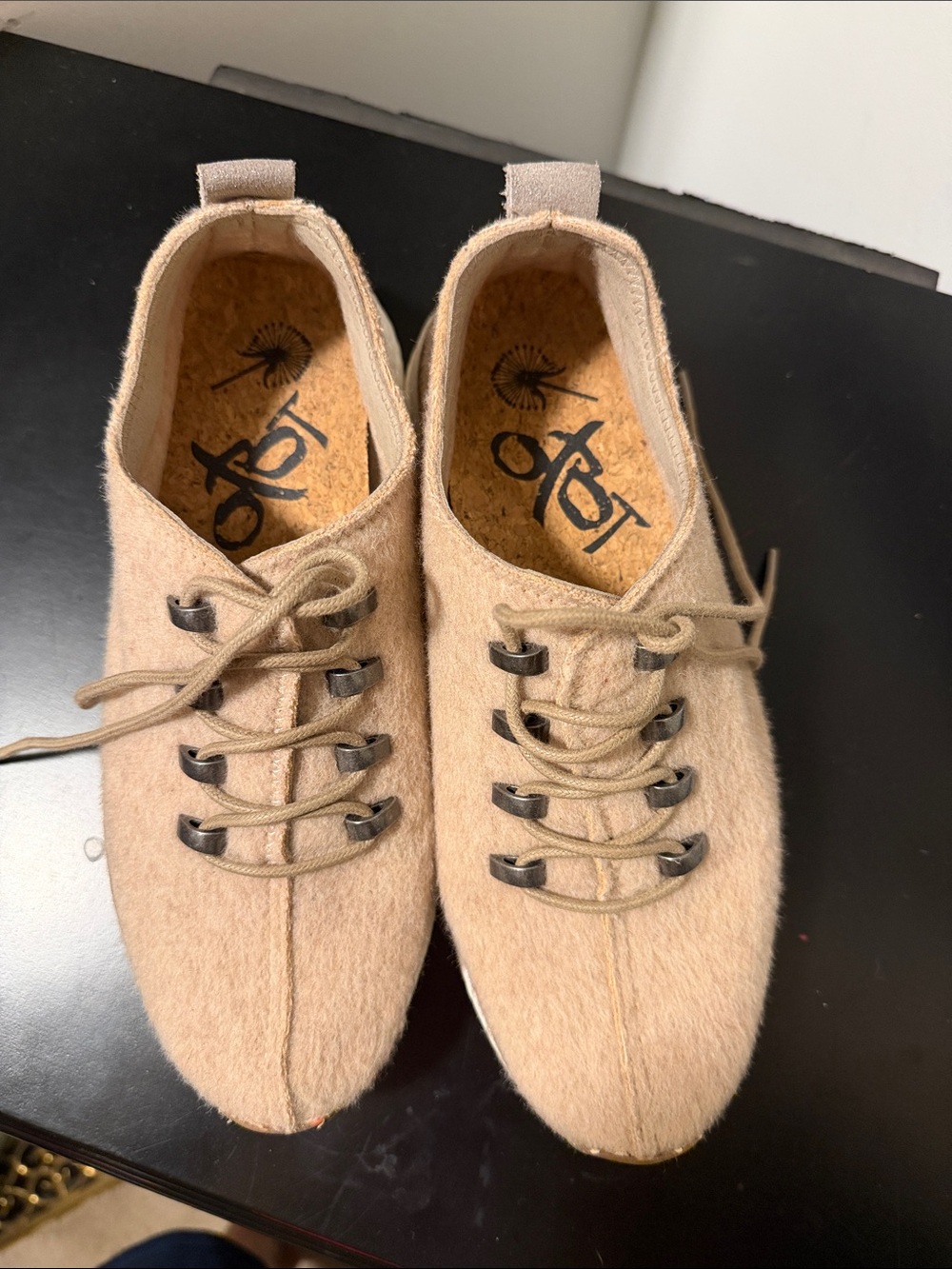 OTBT Beige Wool Lace-Up Women's Sneakers